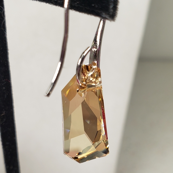 Osiana Lucky Stone Swarovski Crystals Champagne Dangle Earrings - Picture 13 of 13